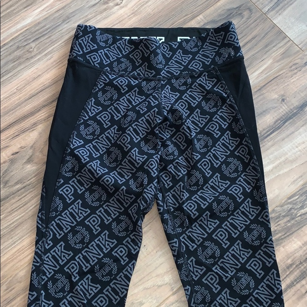 PINK Victoria’s Secret Reversable Legging